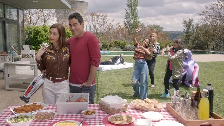 Fuera de serie still 1