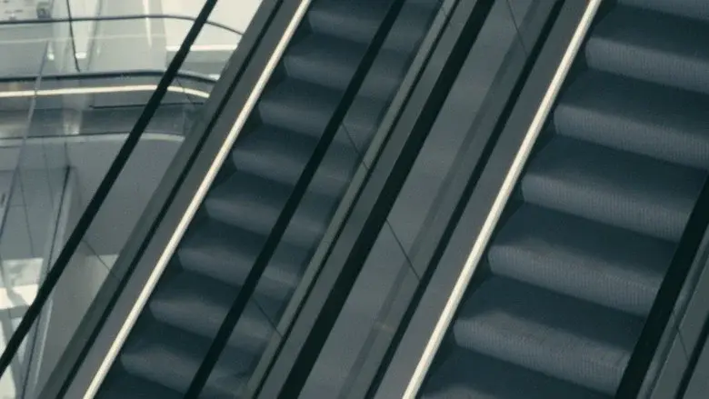 SUR FACIE still 1