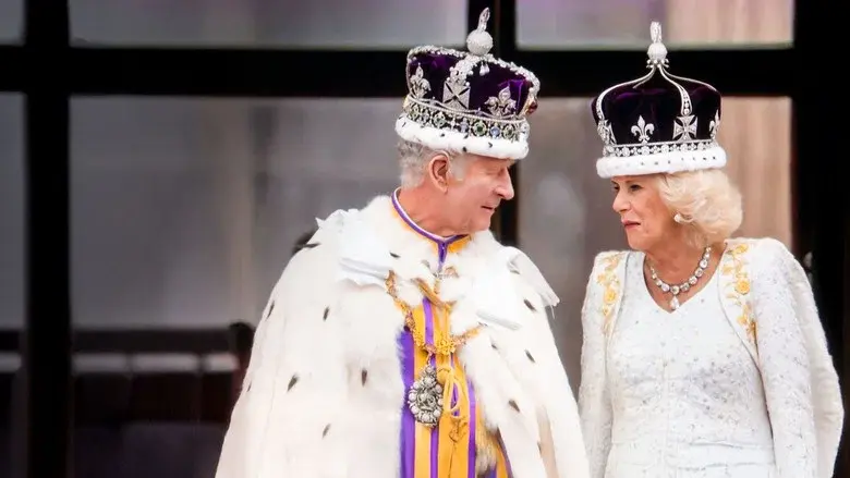 Lip-Reading the Royals: What Are They Really Saying? still 2