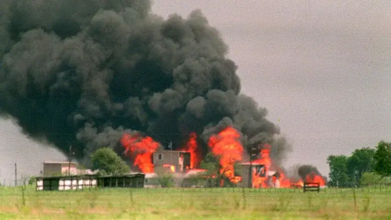 Waco: The Rules of Engagement still 4