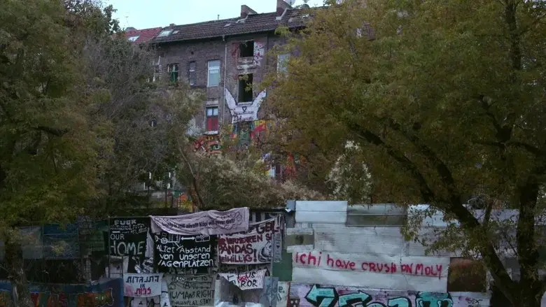 Berlin Utopiekadaver still 1