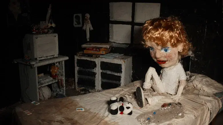 The Wolf House still 7