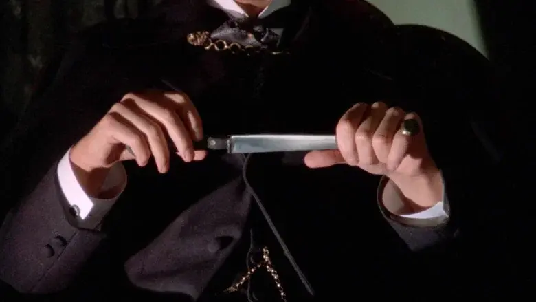 Dr. Jekyll & Sister Hyde still 3