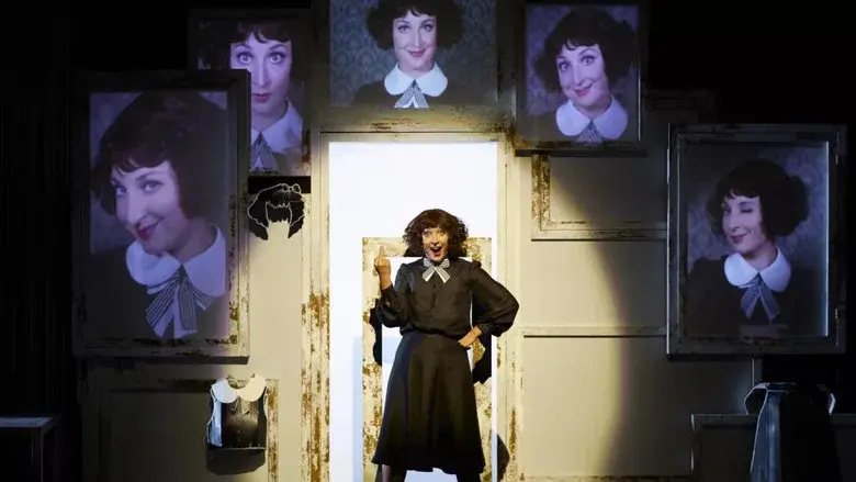 Music-Hall Colette still 1