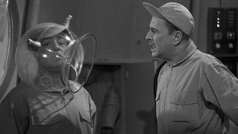 Abbott and Costello Go to Mars still 3