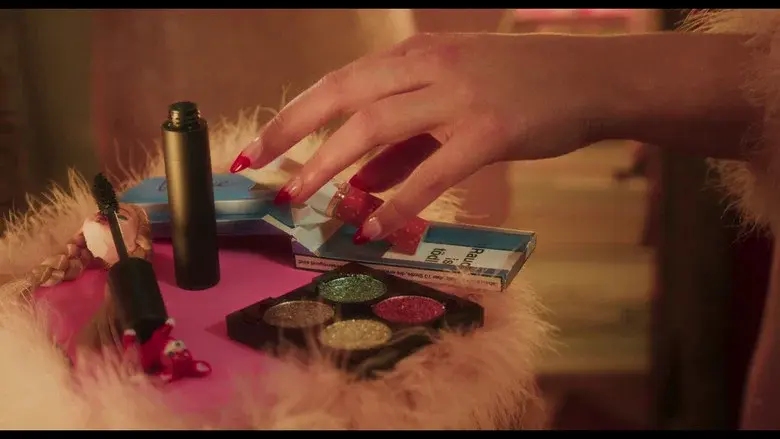 Rouge still 2