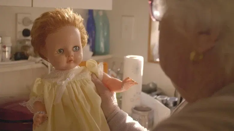 Edith Gibson has 3000 Dolls still 2