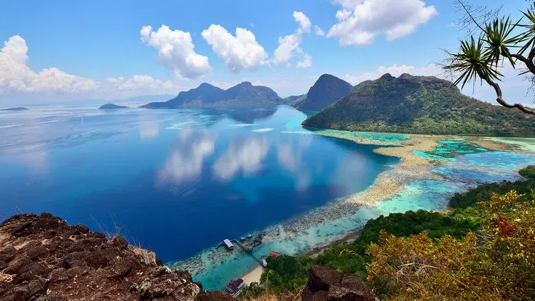 Earth's Tropical Islands still 1