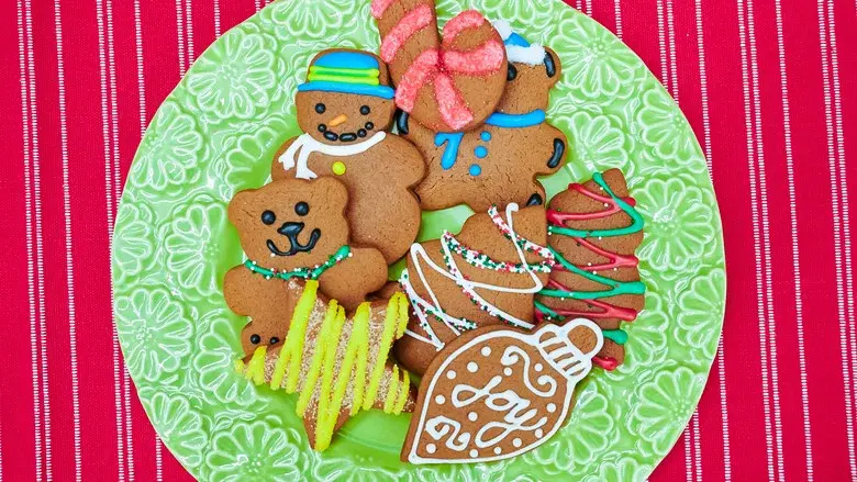 Christmas Cookie Matchup still 4