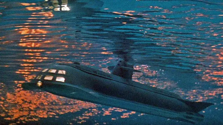 Voyage to the Bottom of the Sea still 1