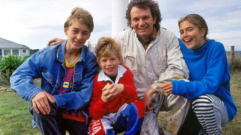 Round the Twist still 2