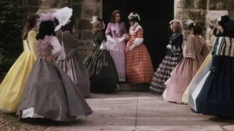 House of Seven Belles still 3