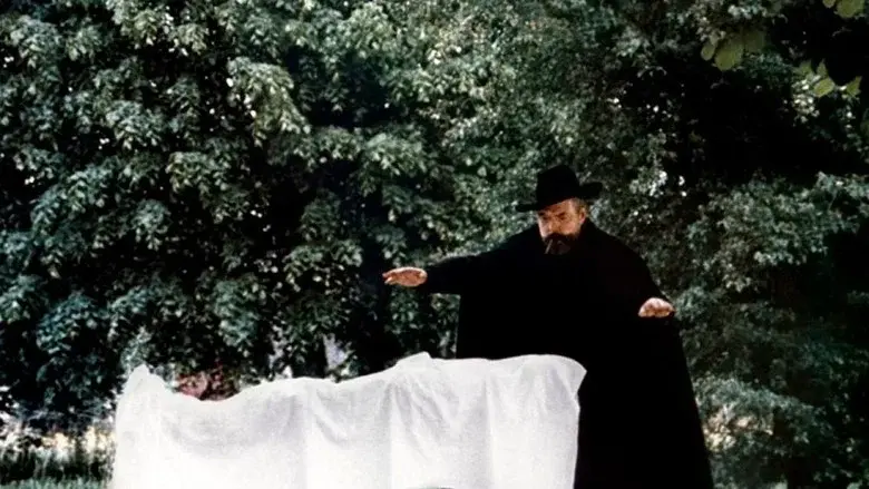 F for Fake still 2
