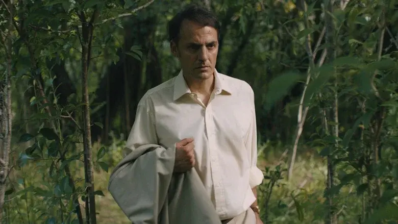 Azor still 2