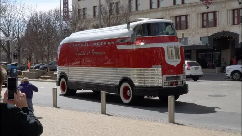 Miracle At Beaverdam - The Restoration of Futurliner No. 10 still 1