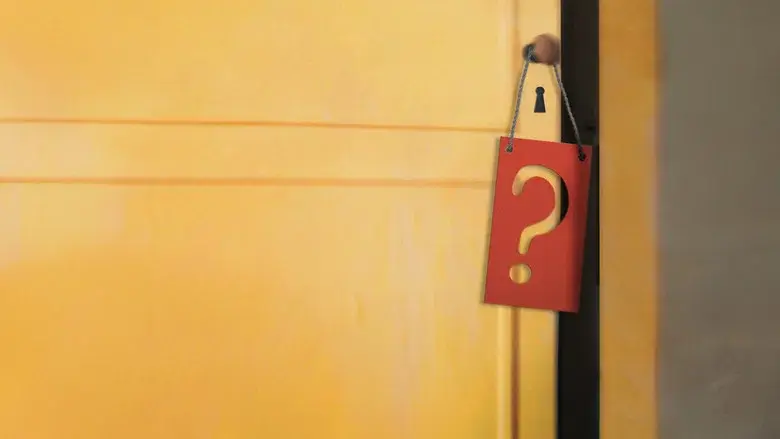 The Mystery of the Yellow Room still 1