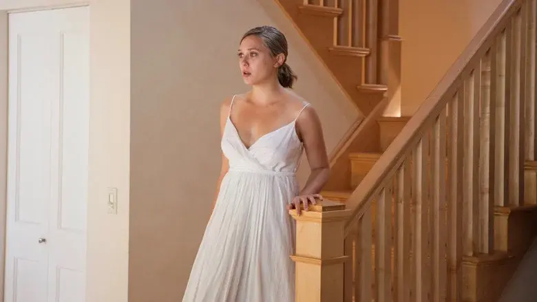 Martha Marcy May Marlene still 7