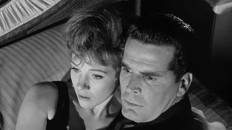 The Americanization of Emily still 4