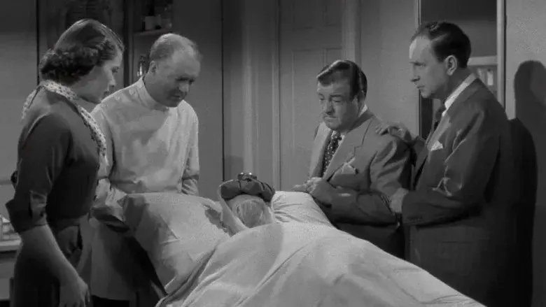 Bud Abbott and Lou Costello Meet the Invisible Man still 7