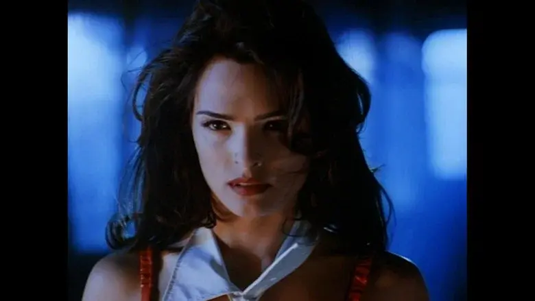 Vampirella still 2