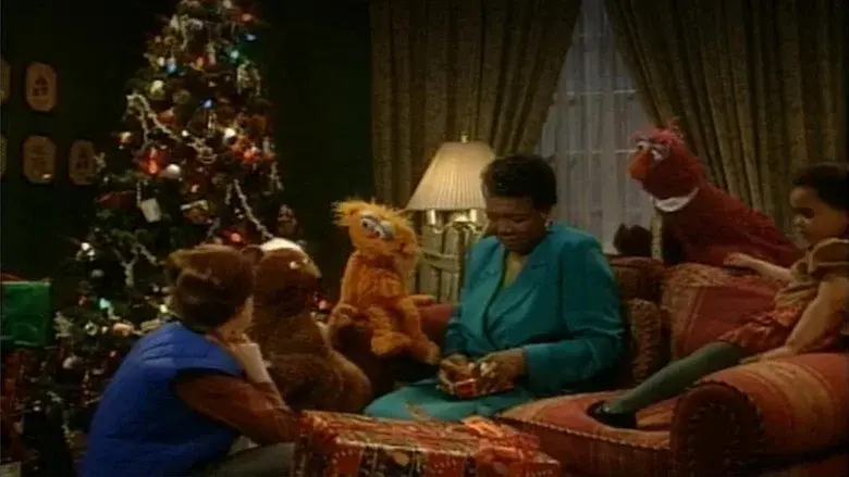 Sesame Street: Elmo Saves Christmas still 1