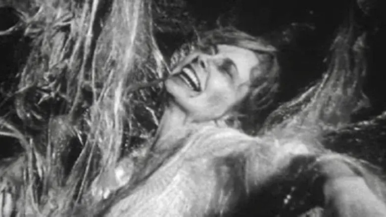Beast from Haunted Cave still 2