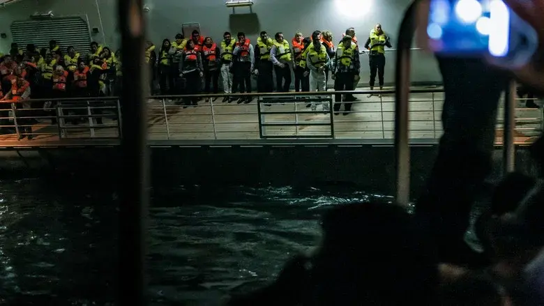 Inside Costa Concordia: Voices of Disaster still 5