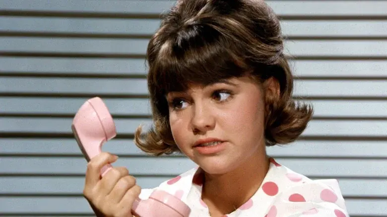 Gidget still 2