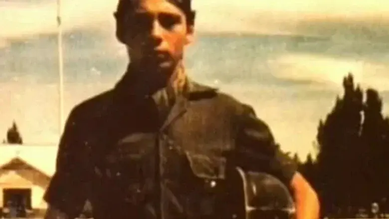 Locos de la bandera still 1