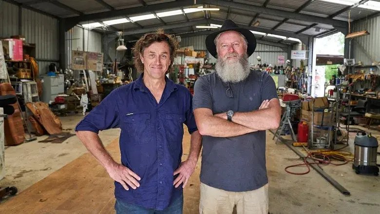Outback Car Hunters still 1