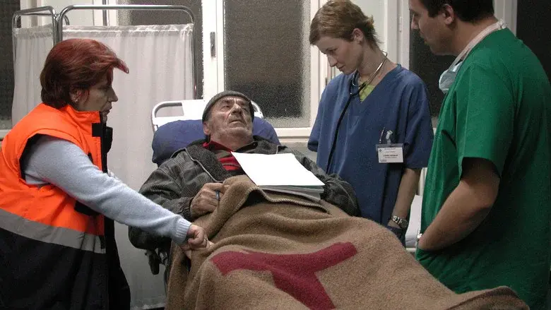 The Death of Mr. Lazarescu still 6