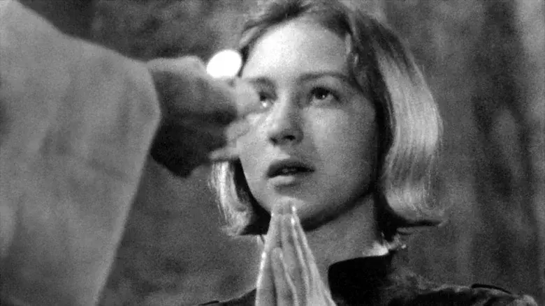 The Trial of Joan of Arc still 7