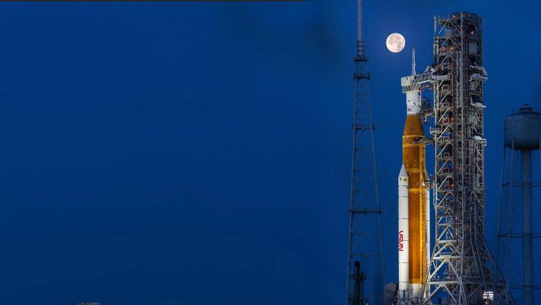 Artemis: To the Moon and Back still 4