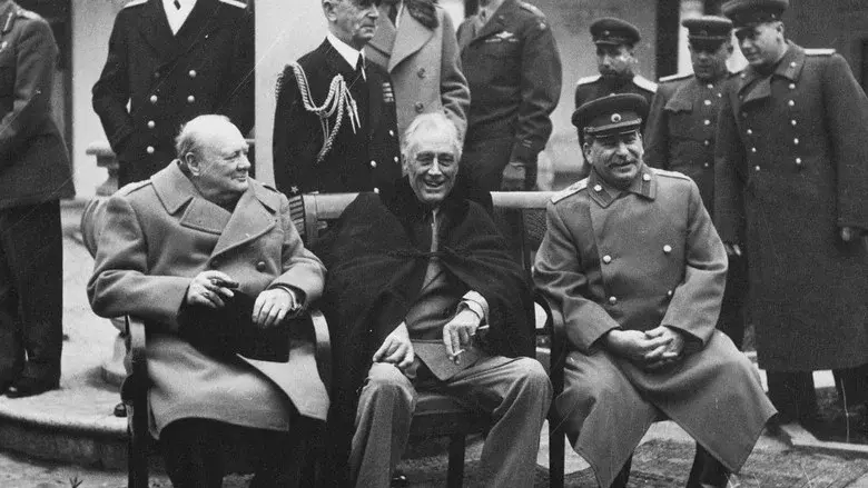The World at War still 6
