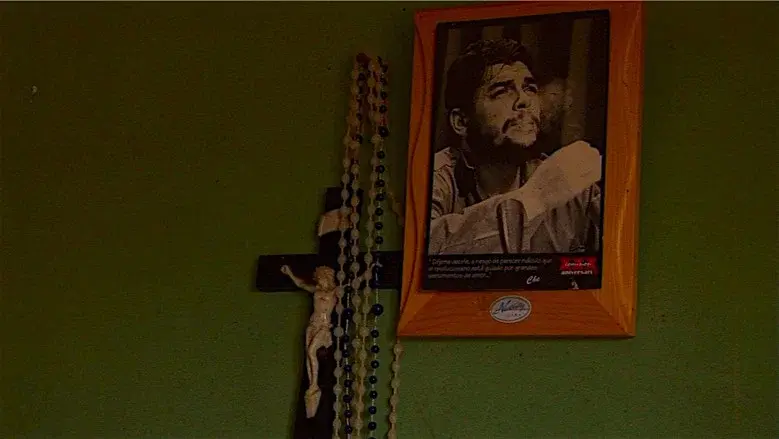 Personal Che still 3