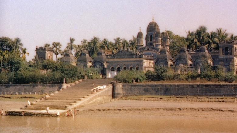 The River still 3