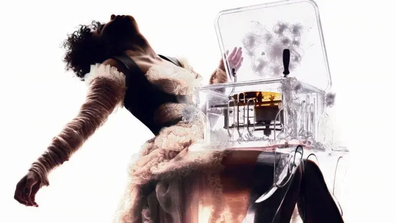Björk: Vespertine Live at the Royal Opera House still 2