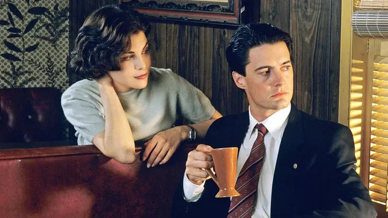 Twin Peaks still 1
