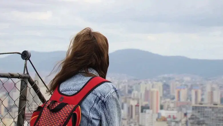 Ontem still 1