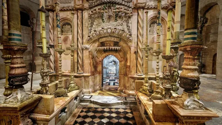 Secrets of Christ's Tomb still 4