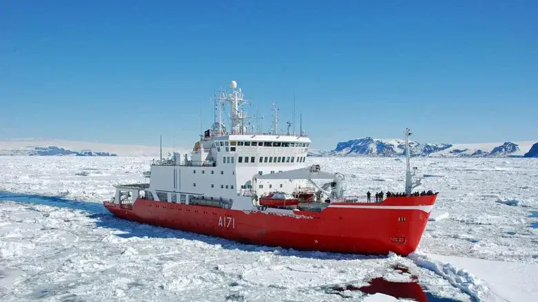 Ice Patrol still 1