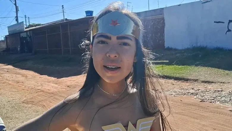 Troca de Heróis still 4