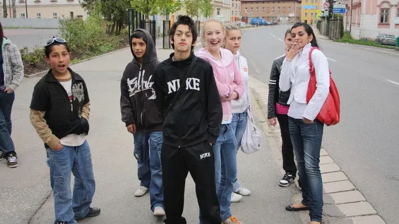 Bastardi still 4