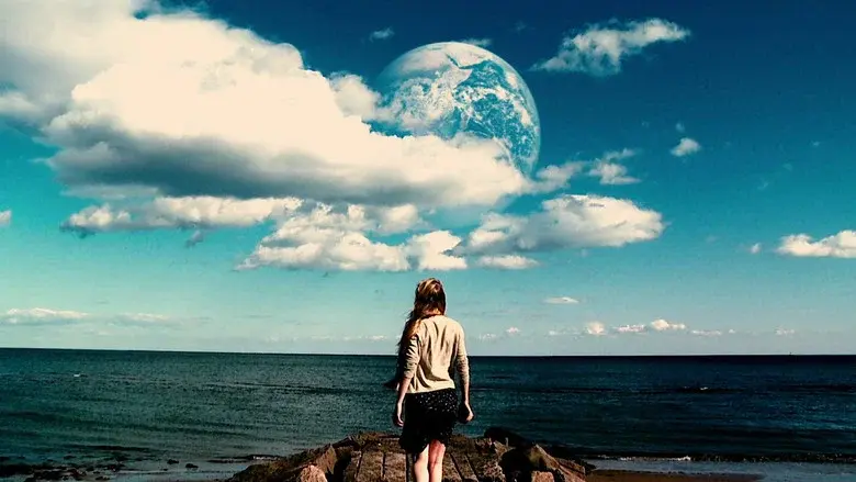 Another Earth still 3