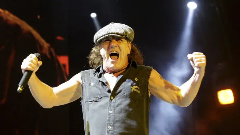AC/DC - Plug Me In still 1
