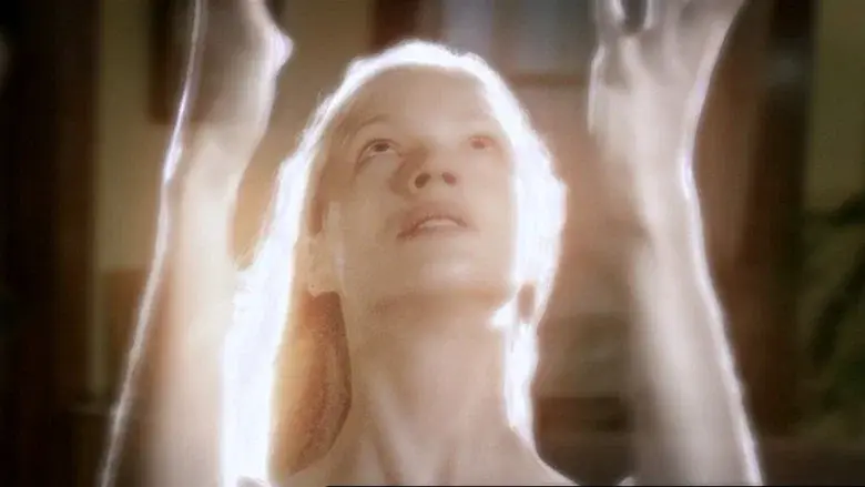 Poltergeist: The Legacy still 4