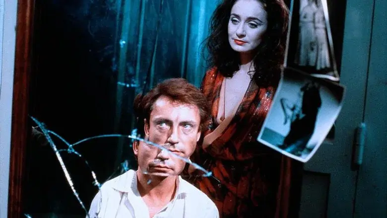 Seduction: The Cruel Woman still 2