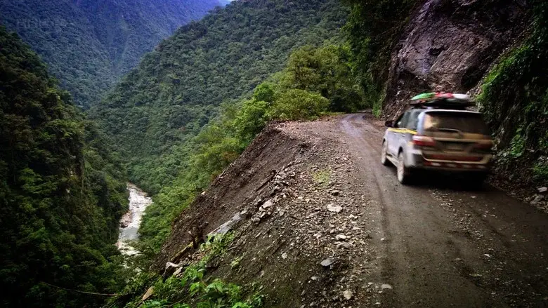 World's Most Dangerous Roads still 6