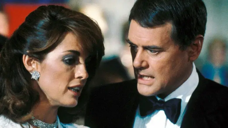 Dallas still 7