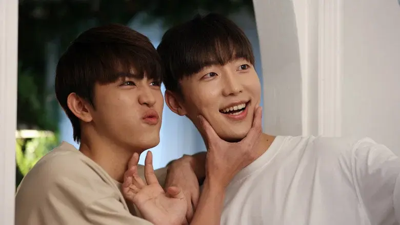 Eccentric Romance still 7